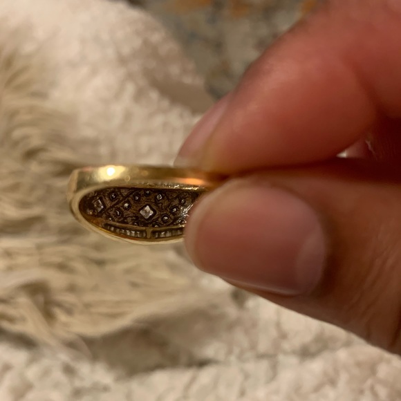 Big Beautiful 14k Diamond & Baguette Dome Ring - Picture 4 of 6